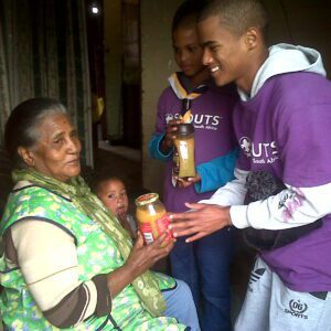 1st bellville south scouts handing out soup