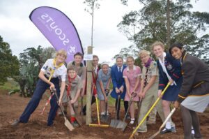 joint uper-highway scout and school tree planting (2)